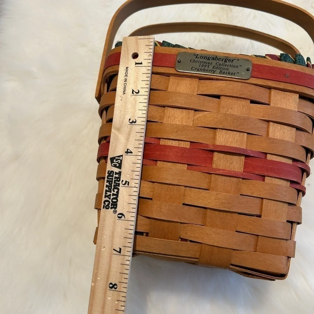 Longaberger Christmas edition 1995 red cranberry basket